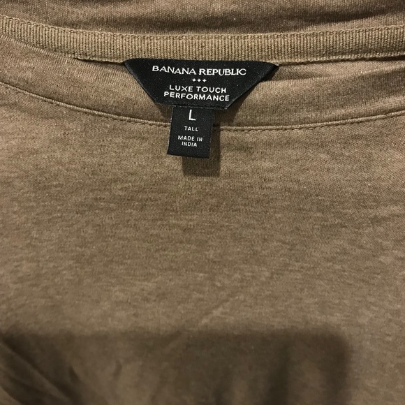 Banana Republic Factory Lux Performance Tee - Picture 4 of 6
